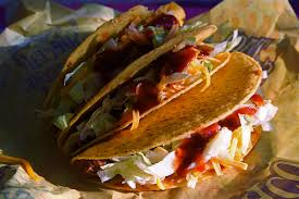 La comida mexicana es una de nuestras opciones de menú. Contamos con tacos de carne, pollo y vegetarianos así como también una entrada de nachos.